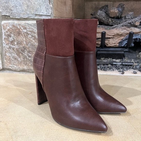 Saskia - Picture 5 of 7